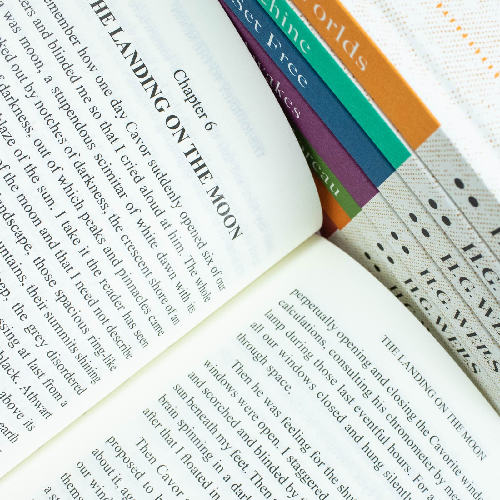 The Complete H.G. Wells 8 Book Collection ā Classic Science Fiction Novels by a Great Author, Must-Read Literature for Fans of Timeless Stories.