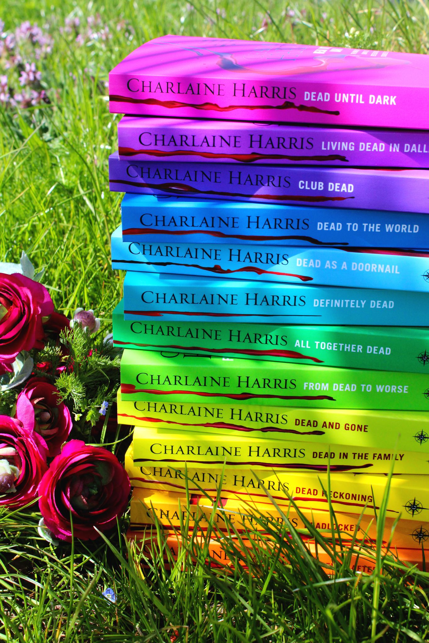 True Blood Sookie Stackhouse 13 Books Box Set Collection by Charlaine Harris - Complete Vampire Fantasy Series for Fans of Paranormal & Mystery Books
