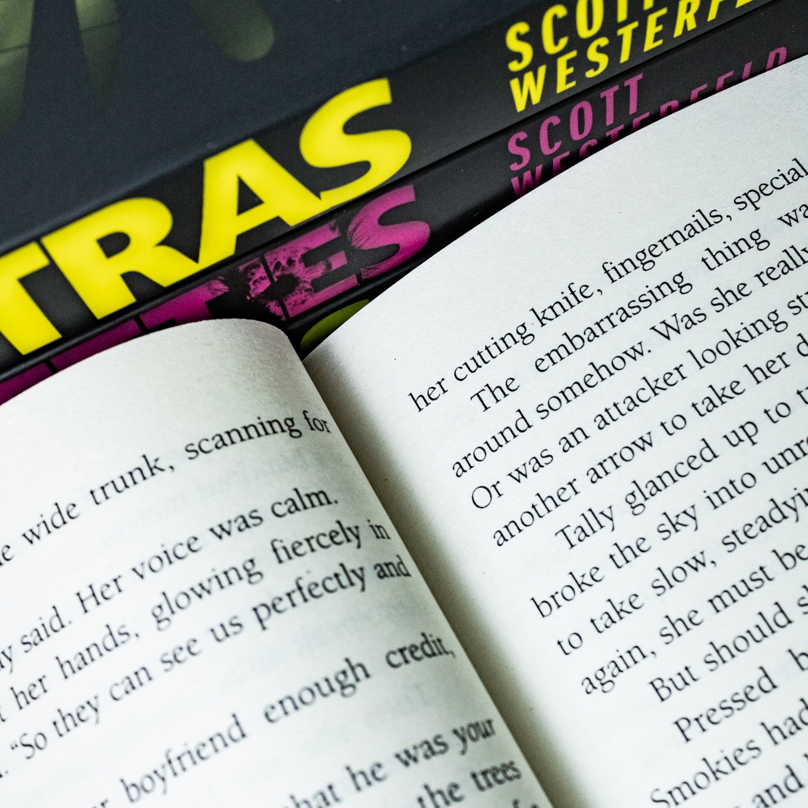 Scott Westerfeld The Uglies Quartet 4 Books Collection - Uglies, Pretties, Specials & Extras, Paperback, 12+ Years, netflix dystopian teen fiction