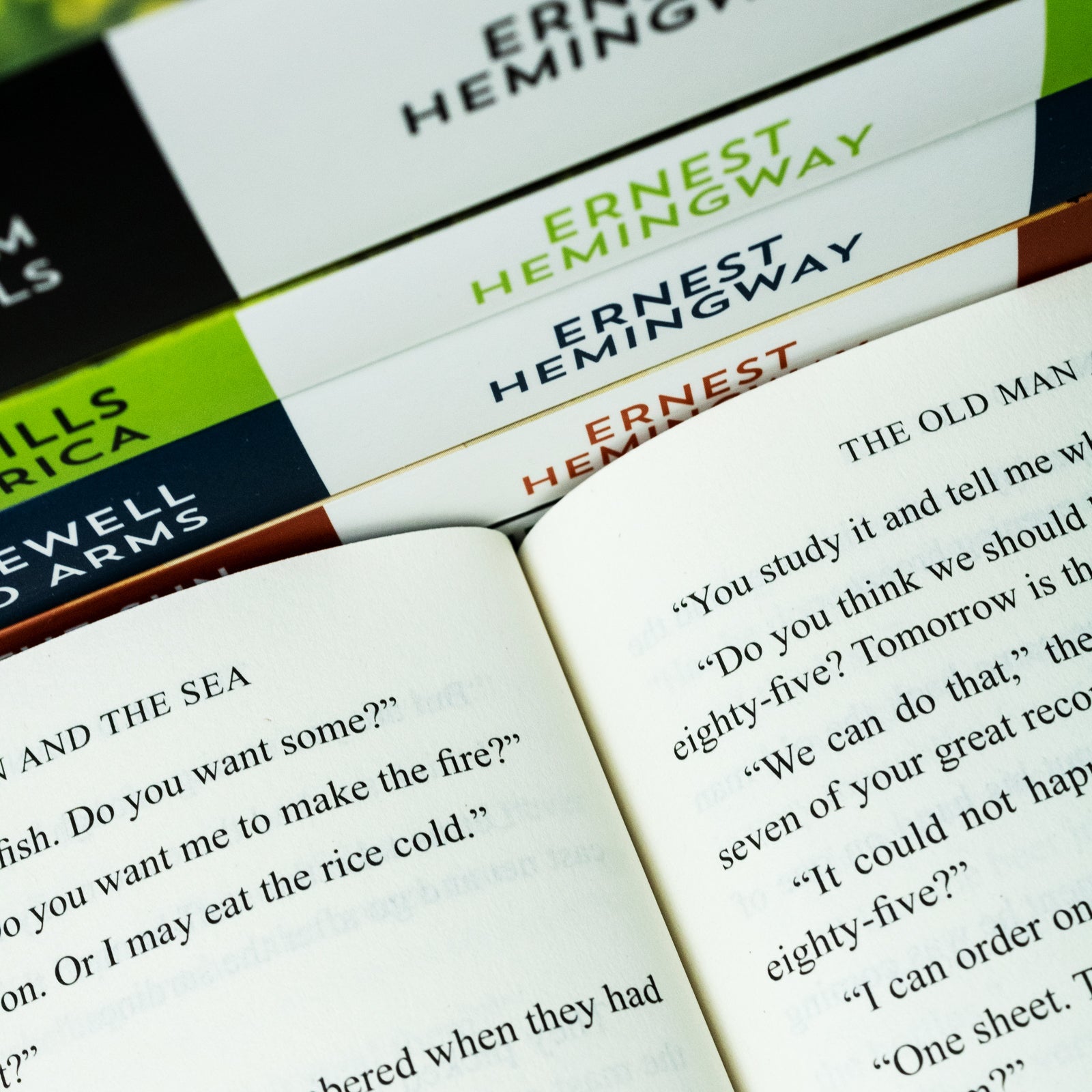 Ernest Hemingway Collection 6 Books Set: For Whom The Bell Tolls, The Old Man and the Sea, A Farewell to Arms & More – Timeless Classics of Literature
