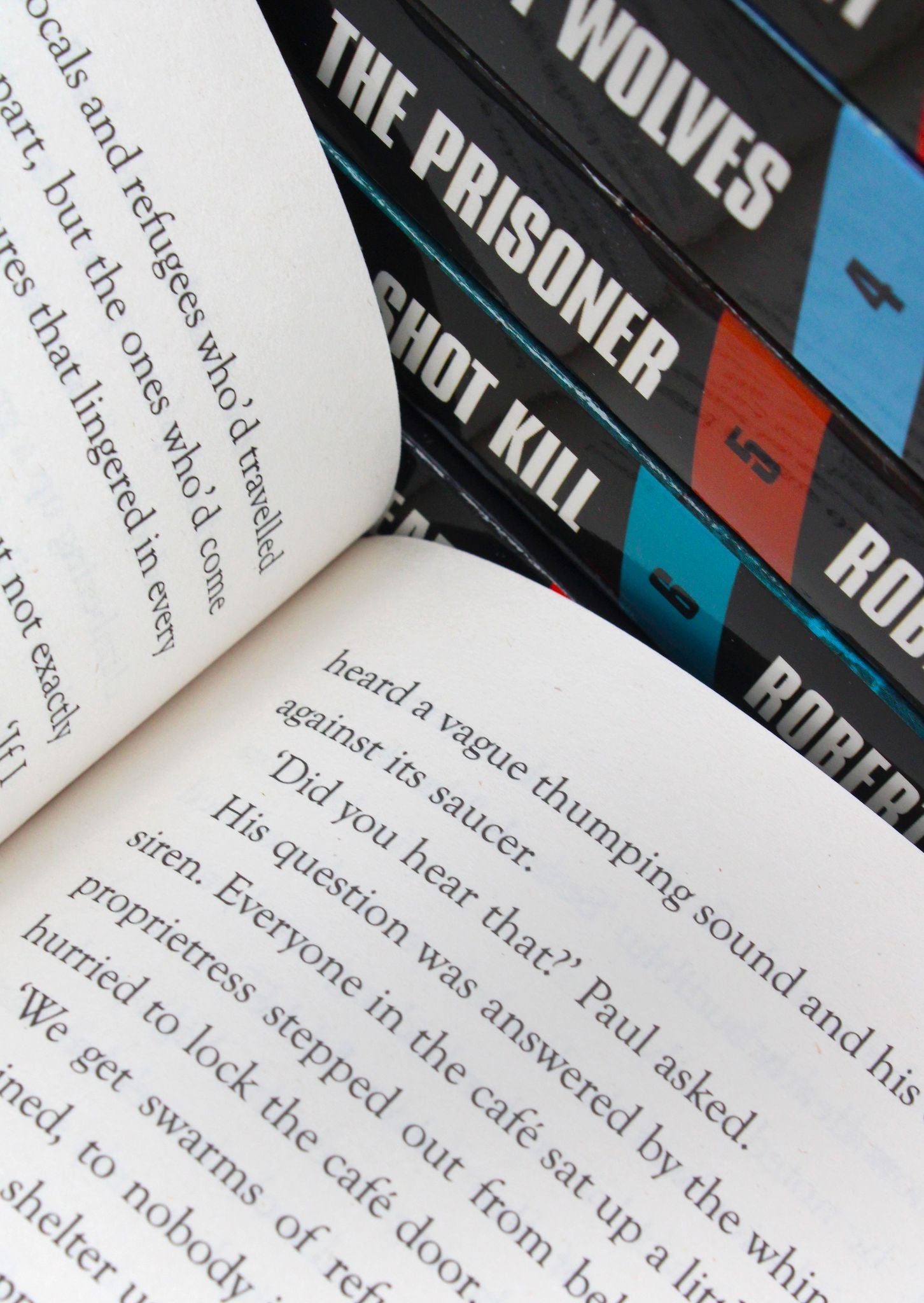 Henderson’s Boys 7 Book Box Set by Robert Muchamore| Children's & YA Adventure Fiction, Historical Stories, Popular Series & Gift Collection