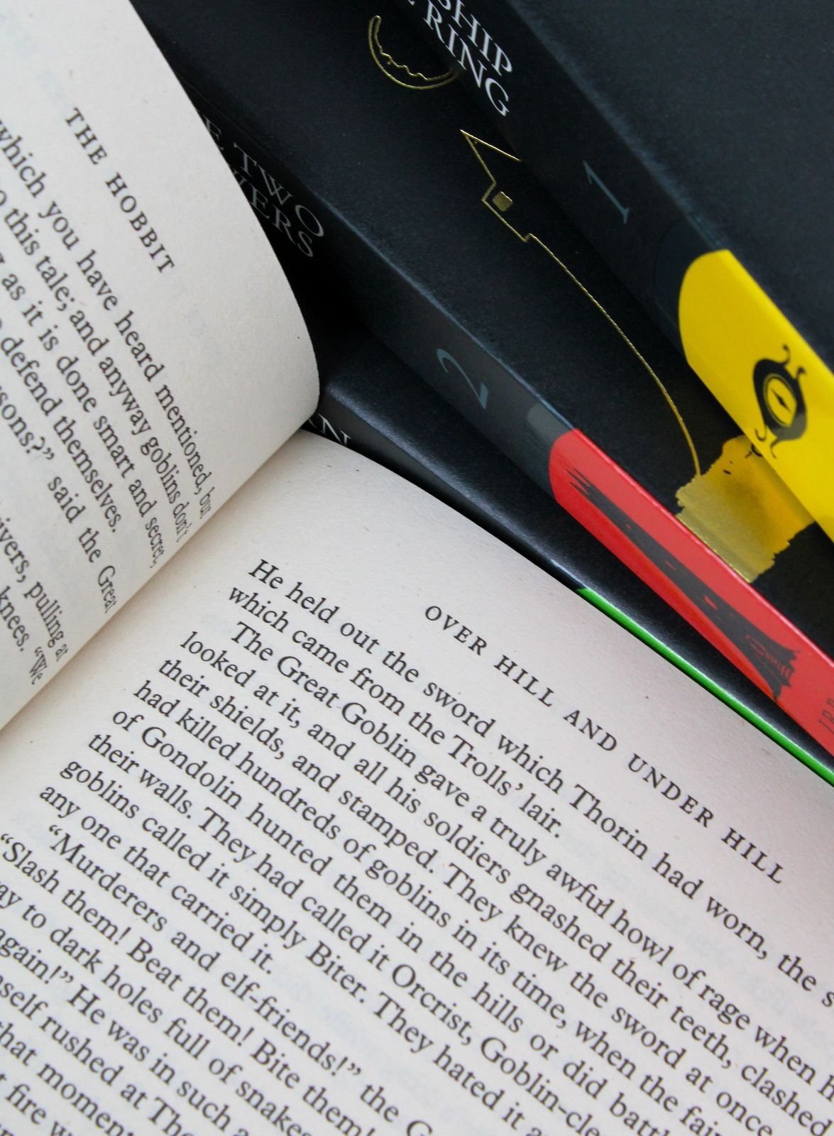 The Hobbit & The Lord of the Rings 4-Book Box Set by J.R.R. Tolkien – An Epic Fantasy Collection of Classic Tales, Magic & Adventure in Middle-Earth