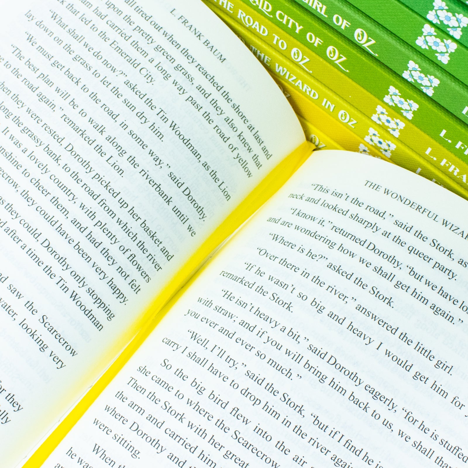 The Wizard of Oz 15-Book Hardcover Collection for Young Readers–Classic Illustrated Fantasy Adventure Tales of Magic Imagination Fun & Family Series