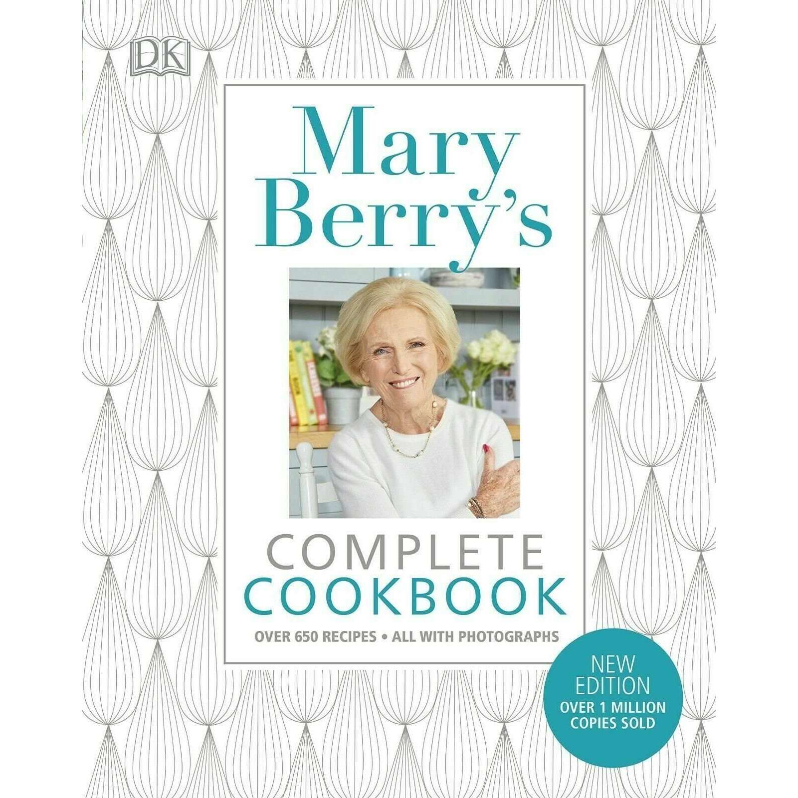 Mary Berry's Complete Cookbook Over 650 Recipes Book hardback